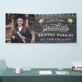 Banderoles Moderne Rustique Script Gold Graduation Photo Bois (Salon professionnel)