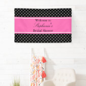 Banderoles Noir blanc, Fête des mariées à points rose chaud (En situation)