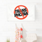 Banderoles Pas de transphobie (En situation)