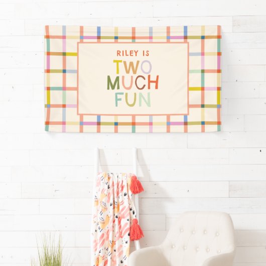 Banderoles Pastel Plaid "Two Many Fun" 2e anniversaire (En situation)