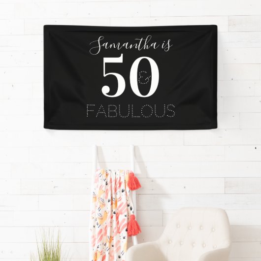 Banderoles Personnalisé 50 et fabuleux Anniversaire noir blan (En situation)