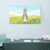 Banderoles Pierre le lapin dans un jardin (Salon professionnel)