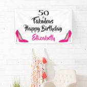 Banderoles Pink Stiletto 50 et fabuleux 50e anniversaire (En situation)