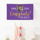 Banderoles Purple Et Gold Félicats Vous L'Avez Fait Grad 2020 (En situation)