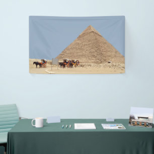 Banderoles Pyramide de Khafre et une chaîne de chars