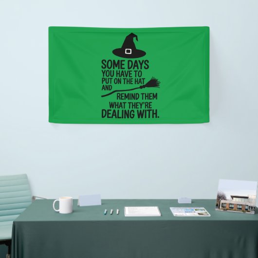 Banderoles Quelques Jours, Il Faut Passer L'Halloween Casquet (Salon professionnel)