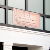 Banderoles Réouverture de l'école rose de danse de ballet ros (Bâtiment extérieur)