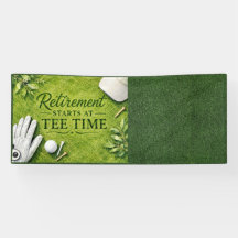 Retraite de golf avec balle de golf sur le vert