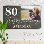 Banderoles Rustic Wood Photo 80th Birthday Party Banner<br><div class="desc">Rustic Wood Photo Bannière de la fête du 80e anniversaire. Grand signe pour la fête du 80ème anniversaire avec une photo personnalisée, texte dans un script tendance avec un nom. L'arrière - plan est en bois foncé et le texte est en blanc. Personnalisez la bannière avec votre photo, votre nom...</div>