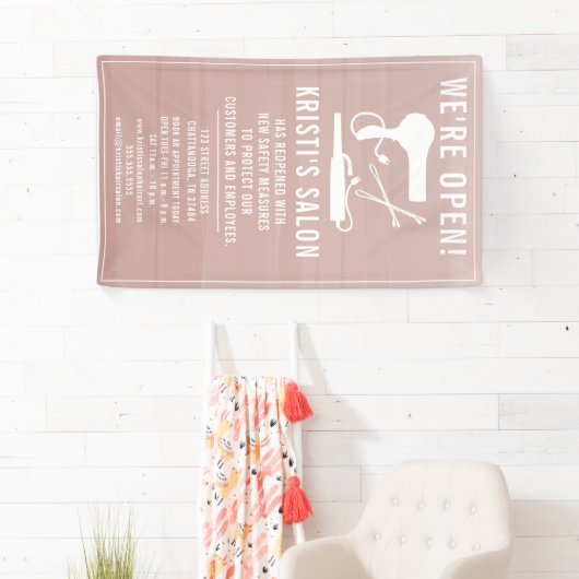 Banderoles Salon Business Nous sommes Open Blush Ombre (En situation)