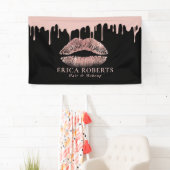 Banderoles Salon moderne d'égoutture de lèvres roses d'or de (En situation)