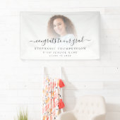 Banderoles Simple Script photo Félicitations 2022 Graduation (En situation)