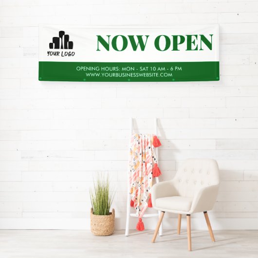 Banderoles Simple Vert Blanc Votre Logo Maintenant Ouvert (En situation)