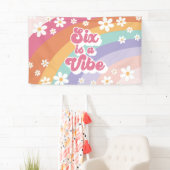 Banderoles Six est Vibe Retro Rainbow 6e anniversaire (En situation)