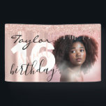 Banderoles Sleek Chic 16th Birthday Photo Script Rose Gold<br><div class="desc">Sleek Chic 16th Birthday Photo Script Rose Gold rose poutre élégante Bannière</div>