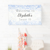 Banderoles Sweet 16 bébé bleu blanc parties scintillant pouss (En situation)