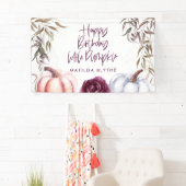 Banderoles Un petit anniversaire d'automne fleuri violet citr (En situation)