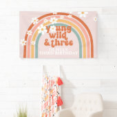 Banderoles Young Wild Three Super Rainbow Daisy Anniversaire (En situation)