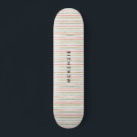 Bandes colorées Nom personnalisé Skateboard<br><div class="desc">Express-toi avec ces bandes amusantes et colorées sur le fond de ton skateboard. Personnalisez avec votre nom ou clair pour ne présenter que les bandes dessinées à la main.</div>