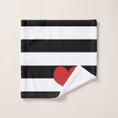 Bandes noires et blanches avec Coeur rouge (Gant de toilette)