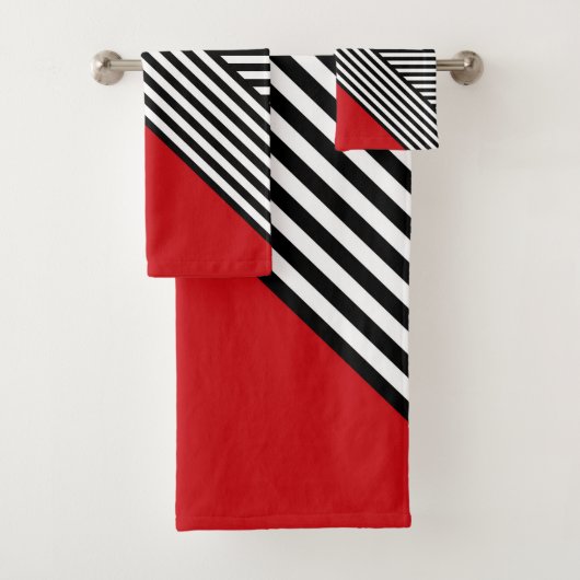 Bandes noires et blanches avec triangle rouge (En situation)