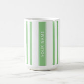 Bandes vertes avec votre nom Mug (Centre)