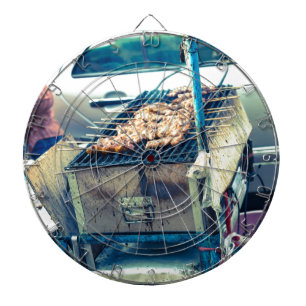 Bangkok straatvoedsel barbeque met slagers dartbord
