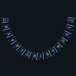 Bannière À Fanions 60th Birthday 1962 Blue Gold Ajouter le nom Retro<br><div class="desc">Conception de bunting en papier classique personnalisée pour cette fête d'anniversaire. Plus de cadeaux et de fournitures de fête disponibles avec le design "légendaire" dans le magasin.</div>