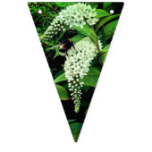 Bannière À Fanions Abee, sur les fleurs blanches (Troisième drapeau)