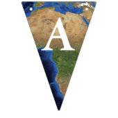 Bannière À Fanions L'aventure attend la carte du monde de globe de la (Premier drapeau)