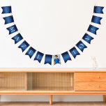 Bannière À Fanions Mazel Tov Star de David Bat ou de Bar Mitzvah Part<br><div class="desc">Décor Mazel Tov Bunting Flags en bleu foncé pour une soirée Bat ou Bar Mitzvah. Cette bannière de célébration juive chic présente l'étoile de David à chaque coin et votre photo personnalisée.</div>