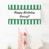 Bannière blanche verte d'anniversaire rayures (En situation)