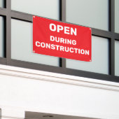 Bannière bleue ouverte pendant la construction (Bâtiment extérieur)