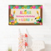 Bannière d'anniversaire Aloha Luau Tropical Hawaii (En situation)