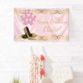 Bannière d'anniversaire chaussure à talon haut en (En situation)