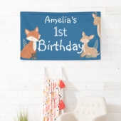Bannière d'anniversaire d'animaux de la forêt (En situation)