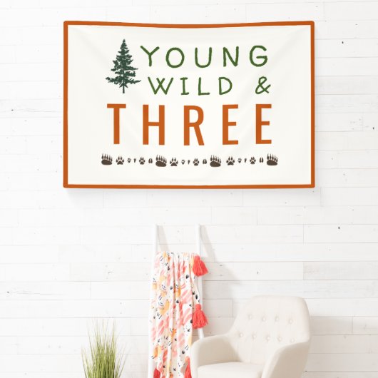 Bannière d'anniversaire de Young Wild et Three For (Insitu)