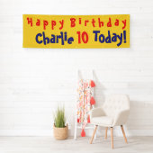 Bannière d'anniversaire d'enfant avec nom et âge (En situation)
