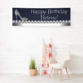 Bannière d'anniversaire Denim et Diamant (En situation)