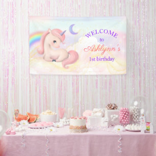 Bannière d'anniversaire licorne arc-en-ciel rose é
