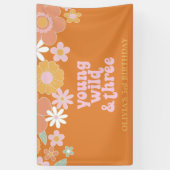 Bannière d'anniversaire Retro Floral Young Wild Th (Vertical)