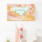 Bannière d'anniversaire Retro Sunshine Groovy One  (En situation)