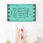 Bannière d'anniversaire unique Vertical Happy (En situation)