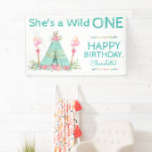 Bannière d'anniversaire Wild One TeePee 1er annive (En situation)
