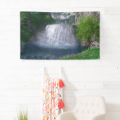 Bannière de cascade Cwm (En situation)