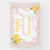 Bannière de citron fraîchement diplômé rose (Verticale)