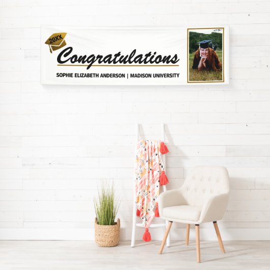 Bannière de félicitations pour les grands diplômés (En situation)