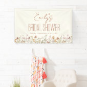 Bannière de mariage boho avec fleurs sauvages en t (En situation)