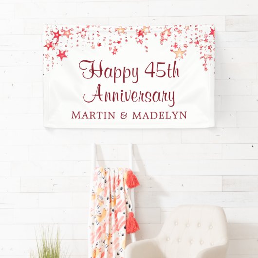 Bannière du 45e anniversaire de Ruby Red Stars (En situation)