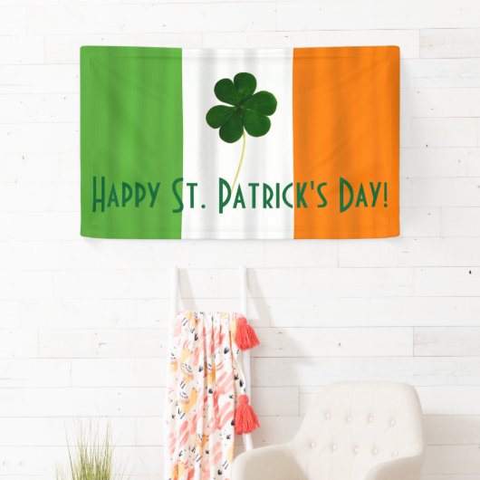 Bannière du Shamrock du drapeau irlandais de la fê (En situation)